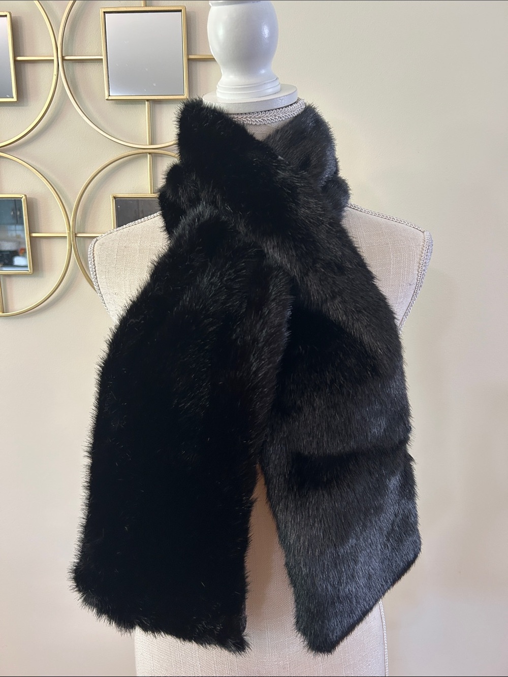 Simply Vera Vera Wang Black Faux Fur Scarf Wrap, 2 face, silver gray knit back